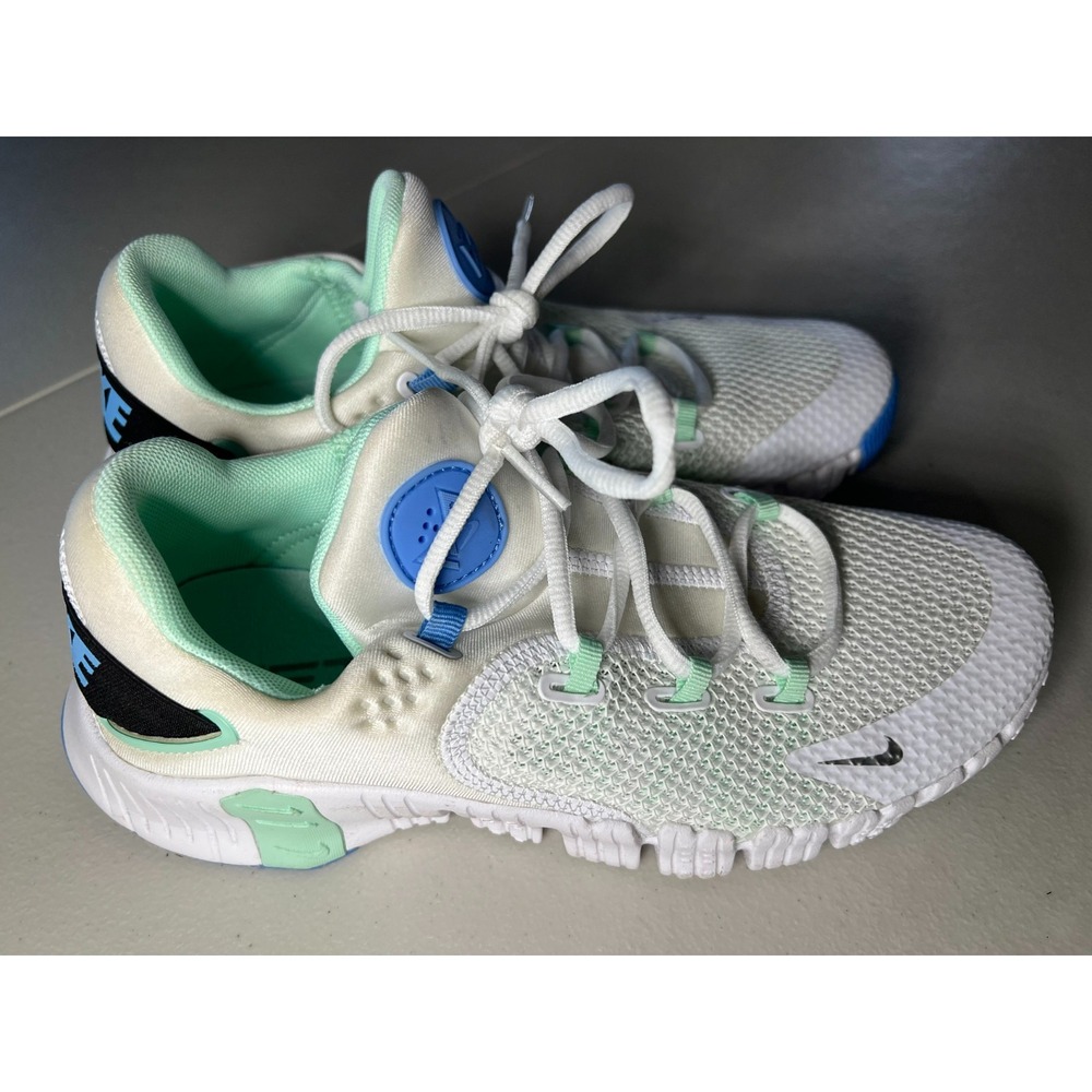 Nike Womens Free Metcon 4 Size 9 White Mint Green Gym Fitness Shoes CZ0596-100